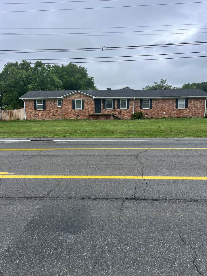 https://bt-photos.global.ssl.fastly.net/nashville/1280_boomver_1_RTC3221008-1.jpg
