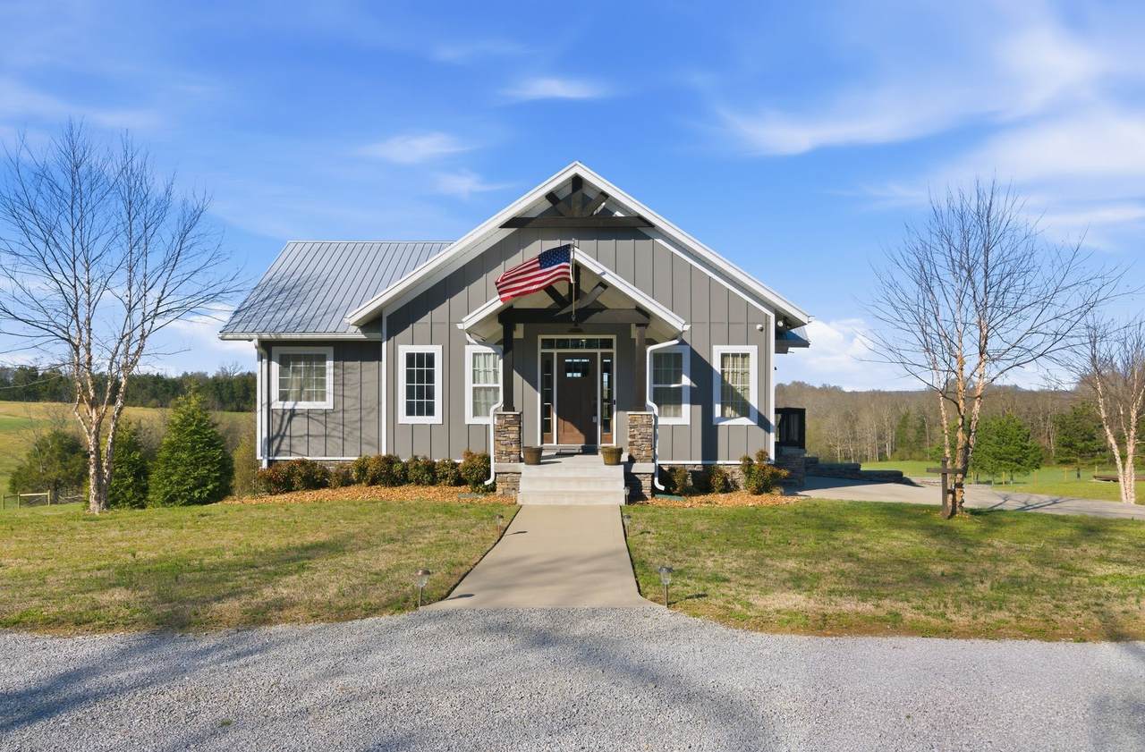 4041 Liverworth Rd - Photo 1