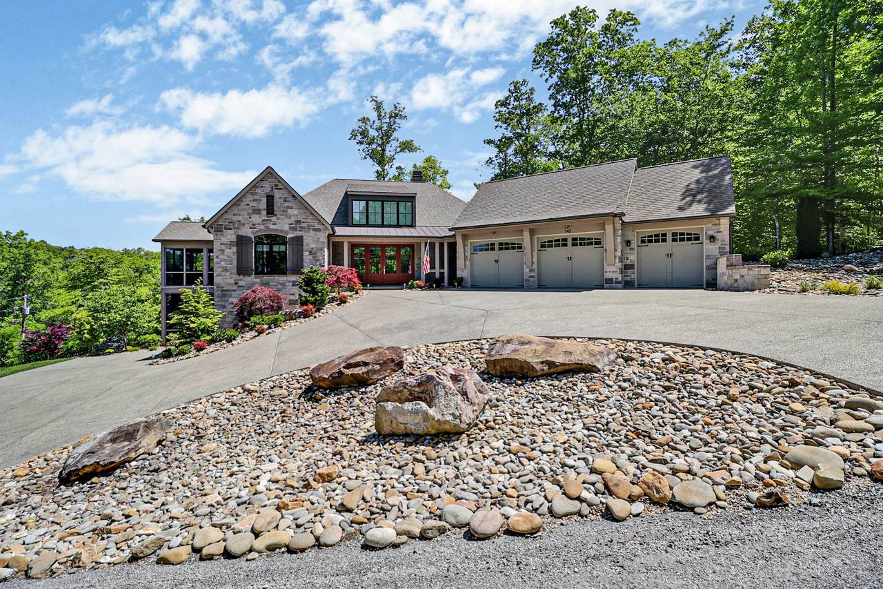 142 Pineridge Loop - Photo 1
