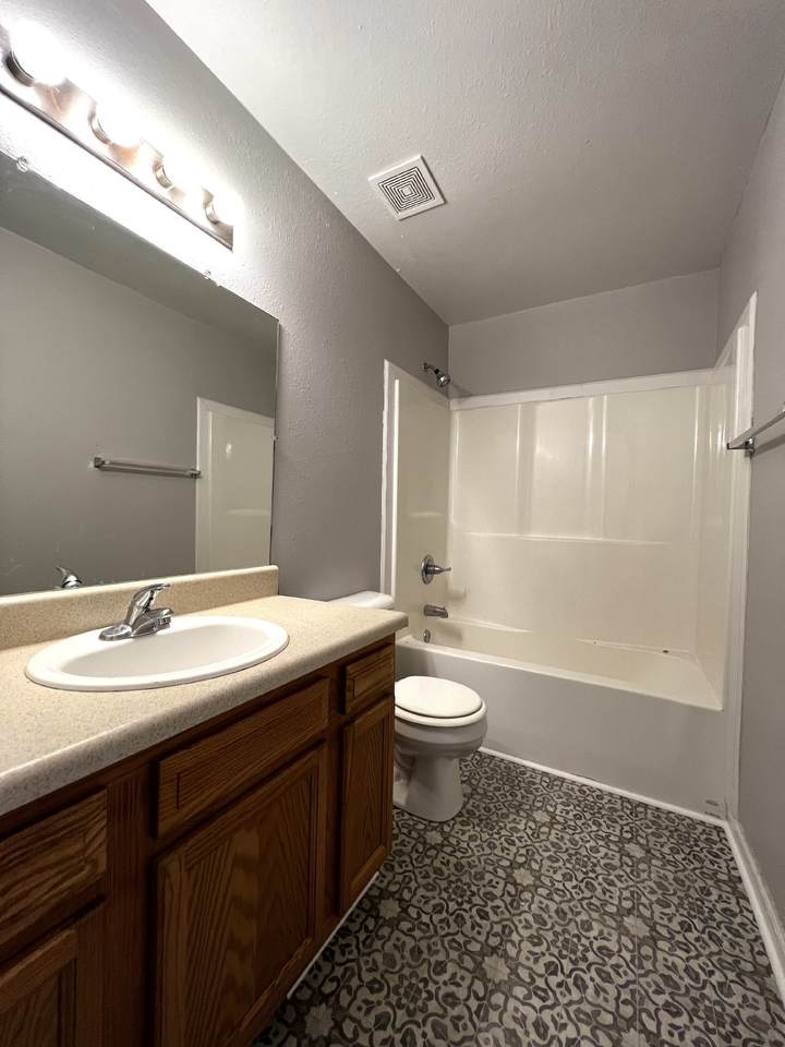 https://bt-photos.global.ssl.fastly.net/nashville/1280_boomver_1_RTC3221250-1.jpg
