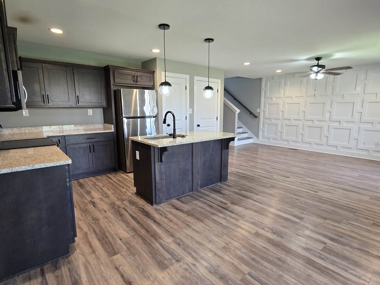 414A Oak St - Photo 1