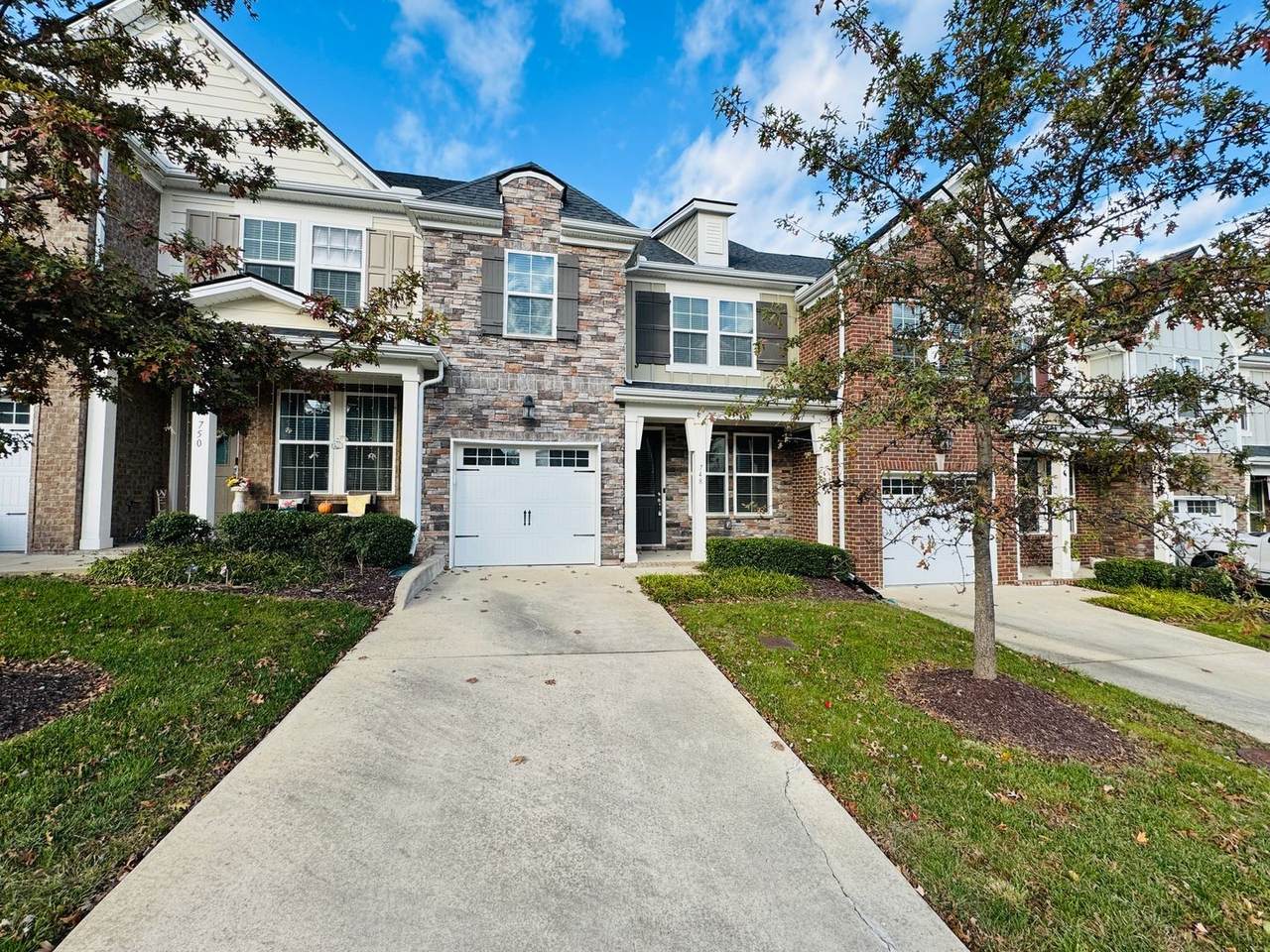 748 Tennypark Ln - Photo 1