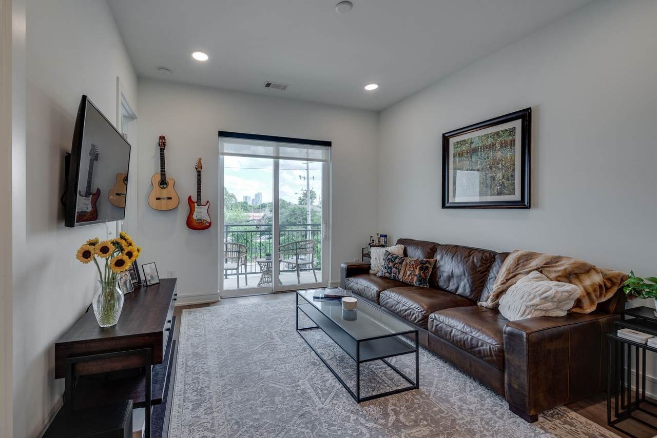 1125 10th Ave - Photo 1