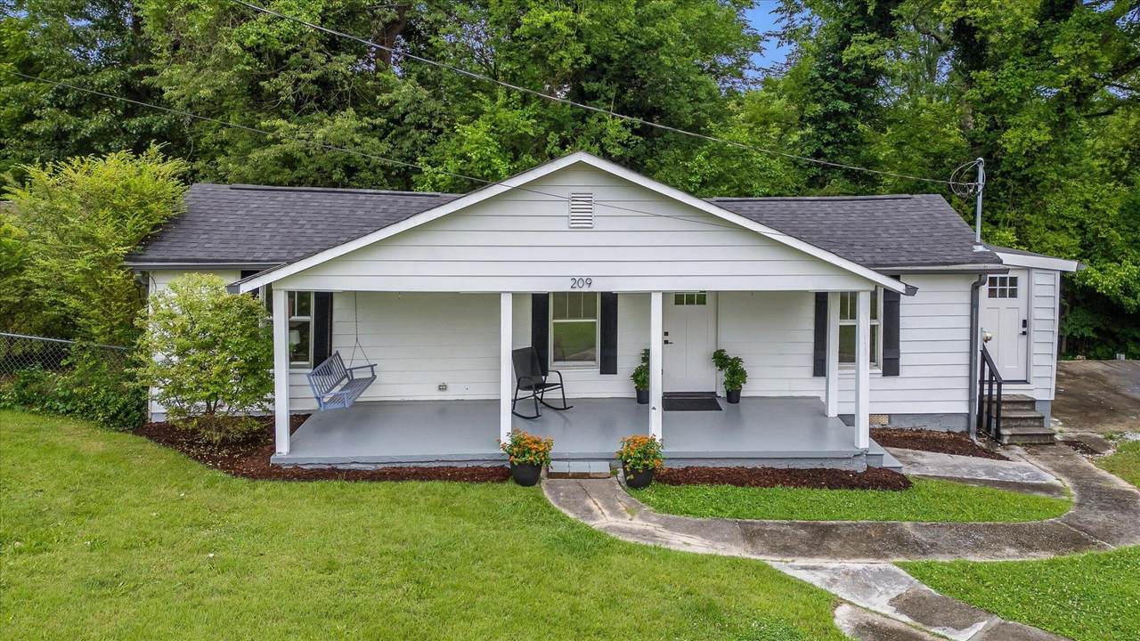 209 Vreeland Street - Photo 1