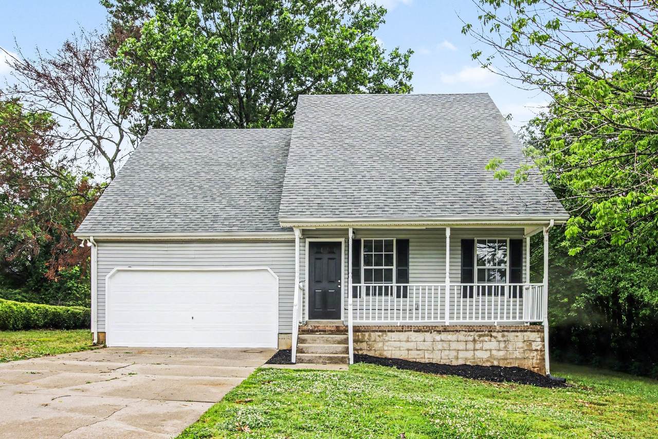 203 Blue Lake Ln - Photo 1
