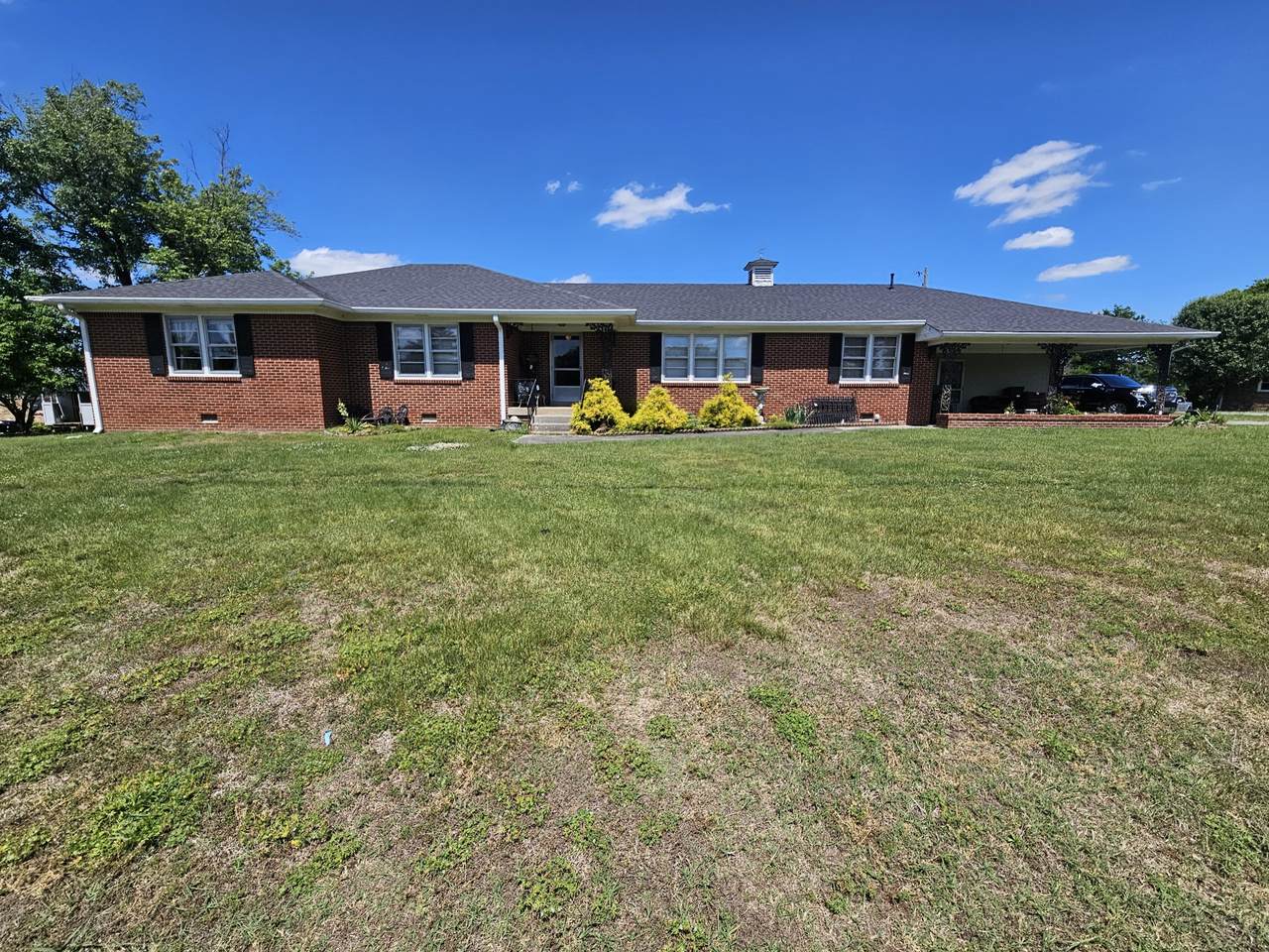 35204 Nashville Hwy - Photo 1