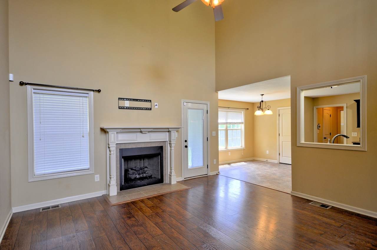 https://bt-photos.global.ssl.fastly.net/nashville/1280_boomver_1_RTC3222980-1.jpg