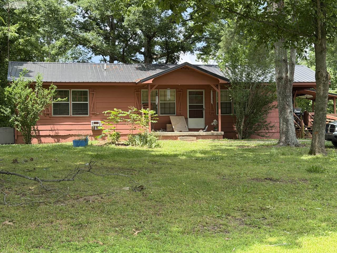 370 Ridge Rd - Photo 1