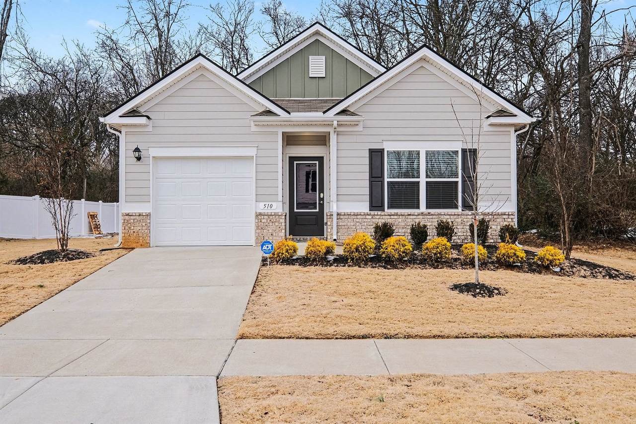 510 Hutton Dr - Photo 1