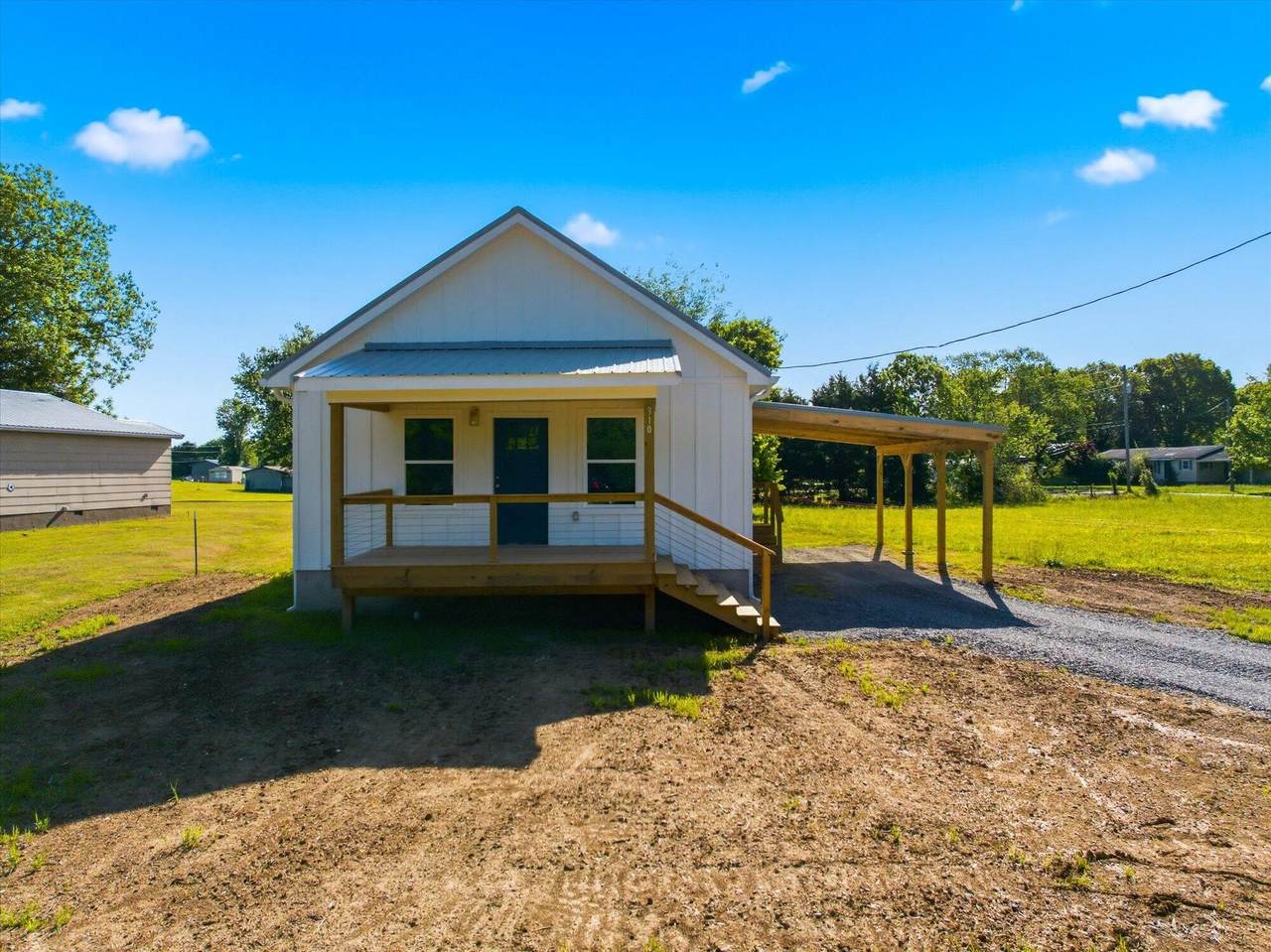 310 Manilla Road - Photo 1