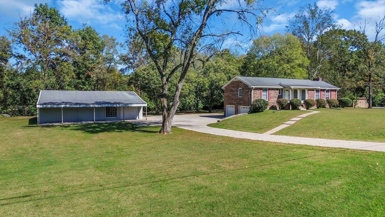 401 Ellington Drive - Photo 1