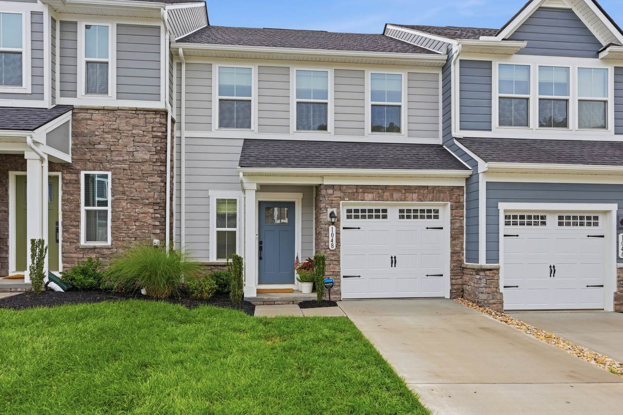 1048 Mountain View Dr - Photo 1
