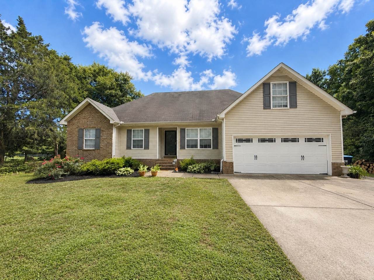 2509 Vanlawn Ln - Photo 1