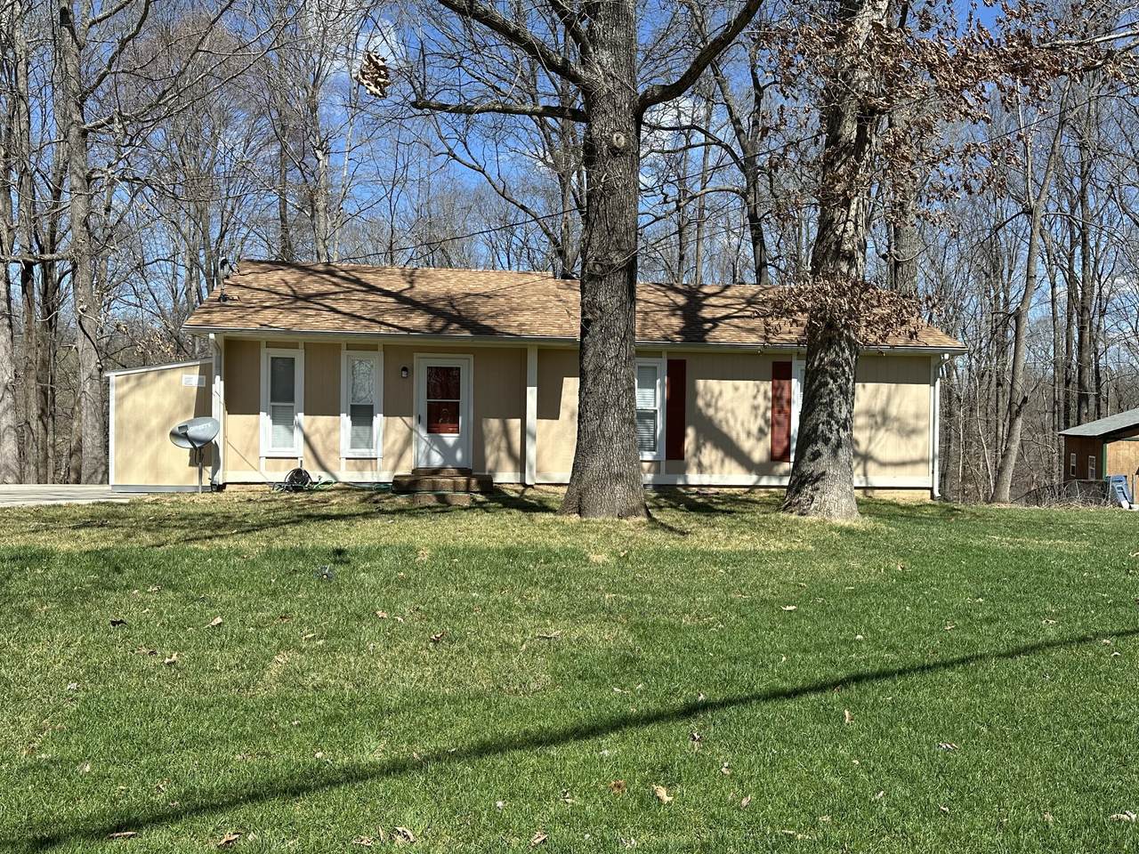 1439 Winding Way Dr - Photo 1