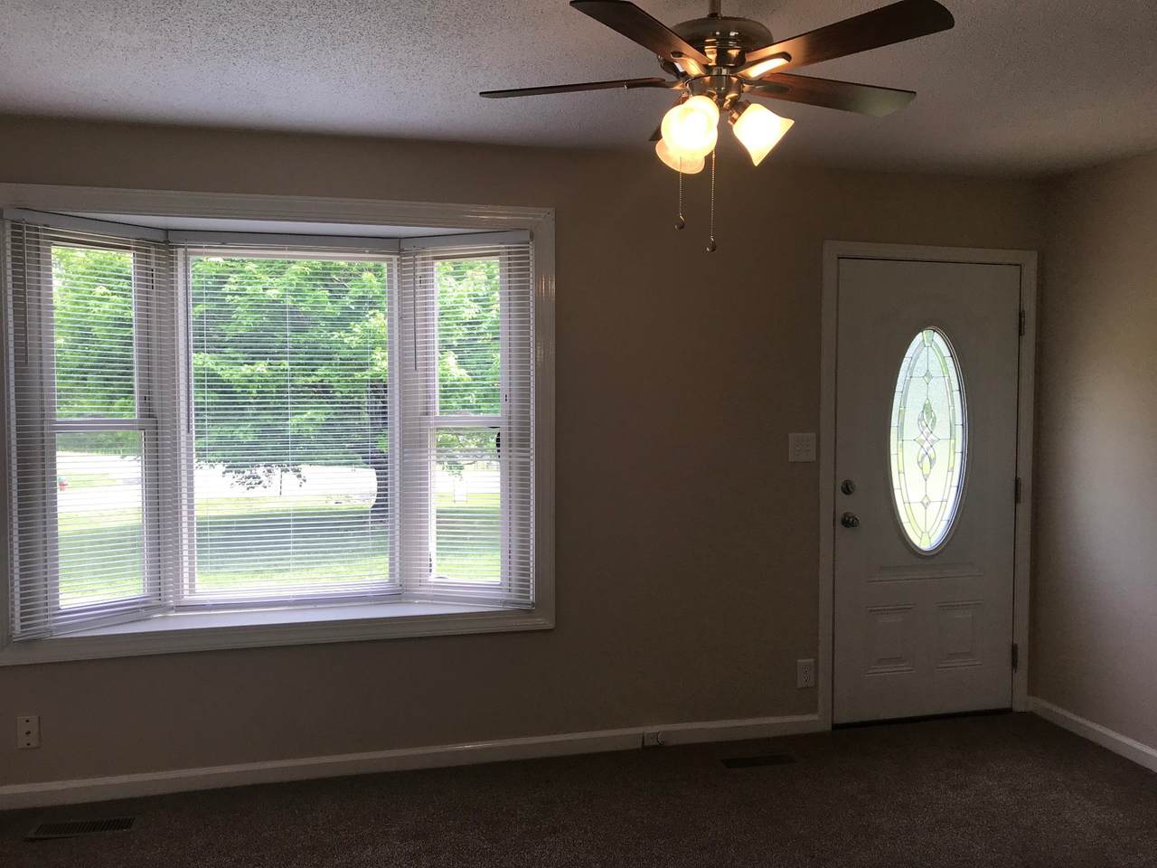 https://bt-photos.global.ssl.fastly.net/nashville/1280_boomver_1_RTC3223995-1.jpg