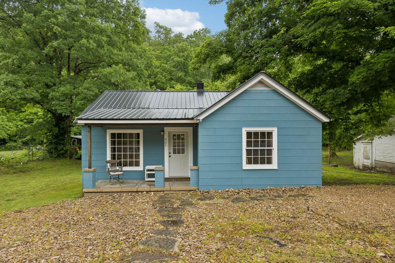923 Highway 100 - Photo 1