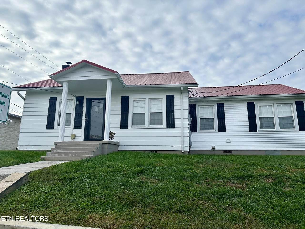 203 W Cumberland St - Photo 1