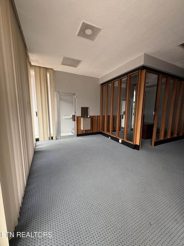 https://bt-photos.global.ssl.fastly.net/nashville/1280_boomver_1_RTC3224213-1.jpg