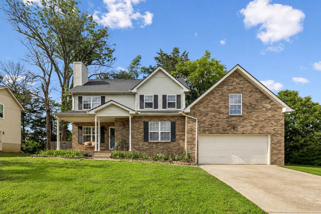 3200 W Yorkshire Ct - Photo 1