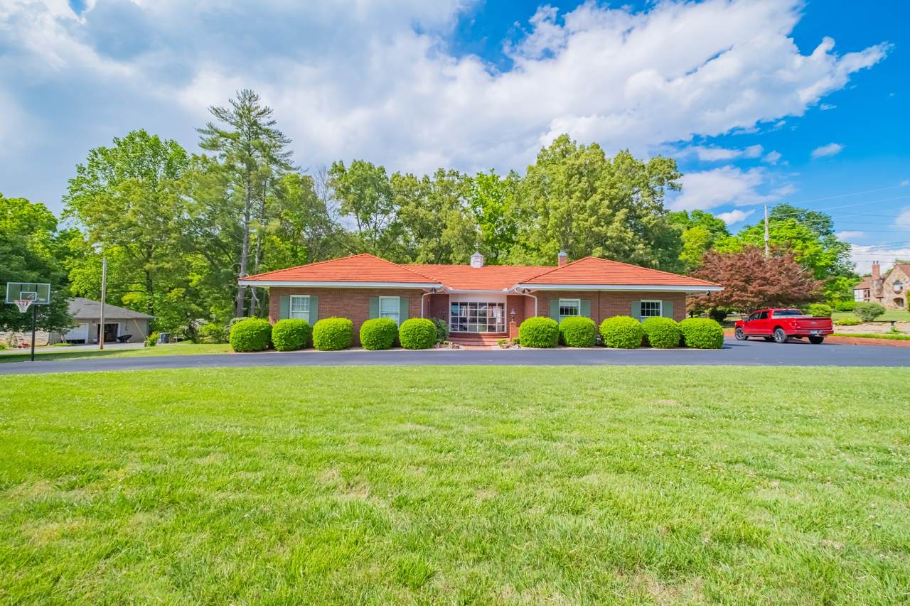 200 Westbrook Ln - Photo 1