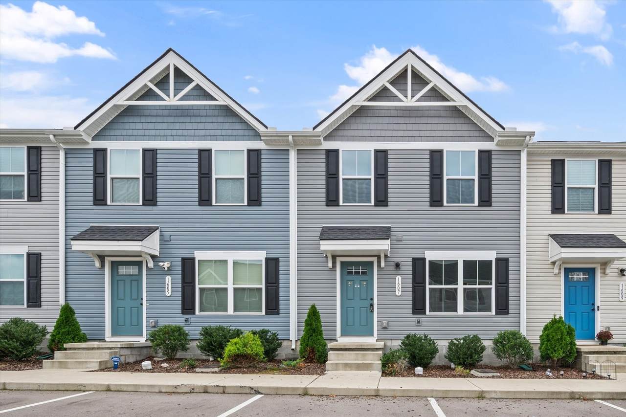1607 Mountain Ash Ln - Photo 1