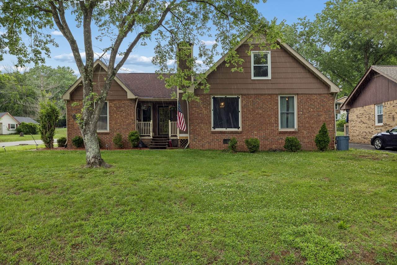 4916 Shadowlawn Dr - Photo 1