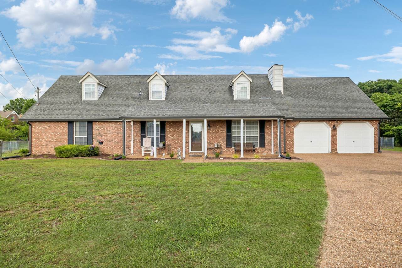 512 Decherd Ln - Photo 1
