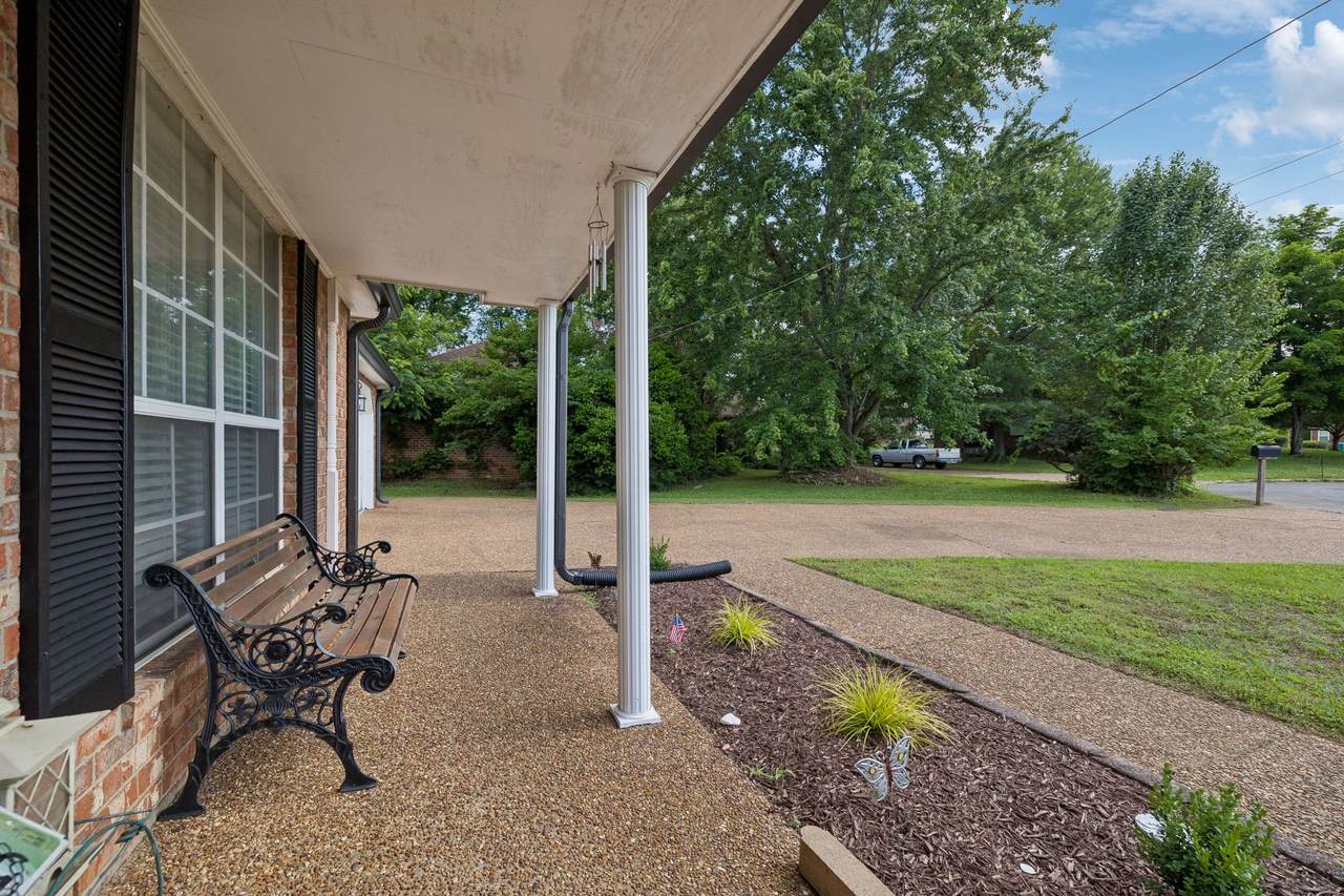 https://bt-photos.global.ssl.fastly.net/nashville/1280_boomver_1_RTC3224298-1.jpg