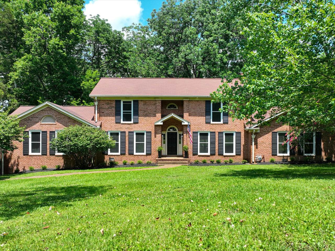 1718 Lake Grassland - Photo 1