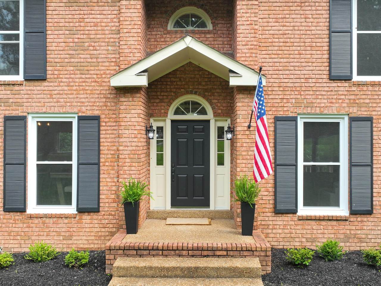 https://bt-photos.global.ssl.fastly.net/nashville/1280_boomver_1_RTC3224324-1.jpg