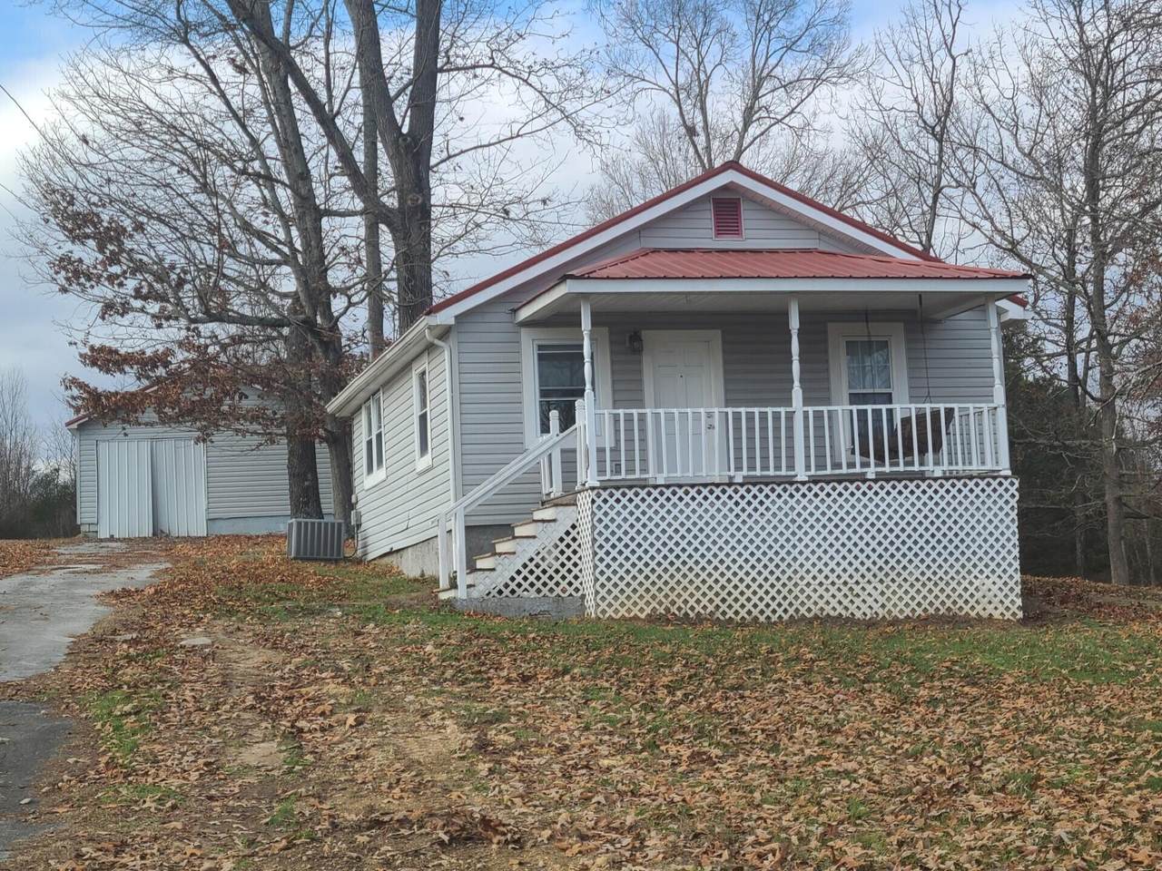 3030 Mcreynolds Avenue - Photo 1