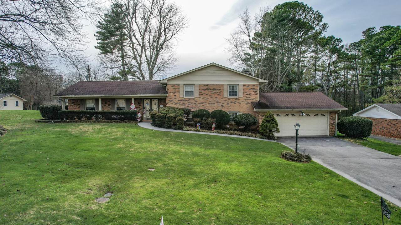 3880 Westview Drive - Photo 1