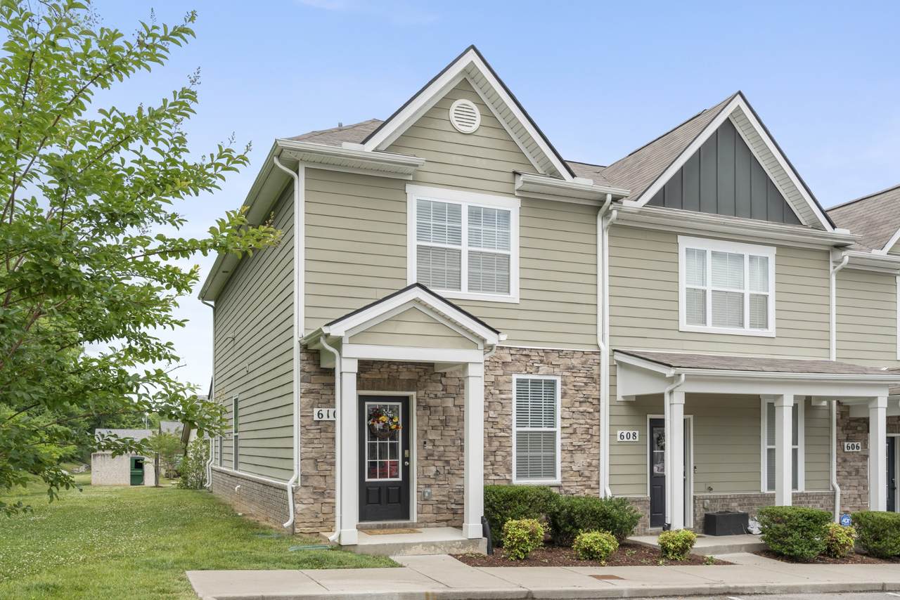 610 Clifford Hts - Photo 1