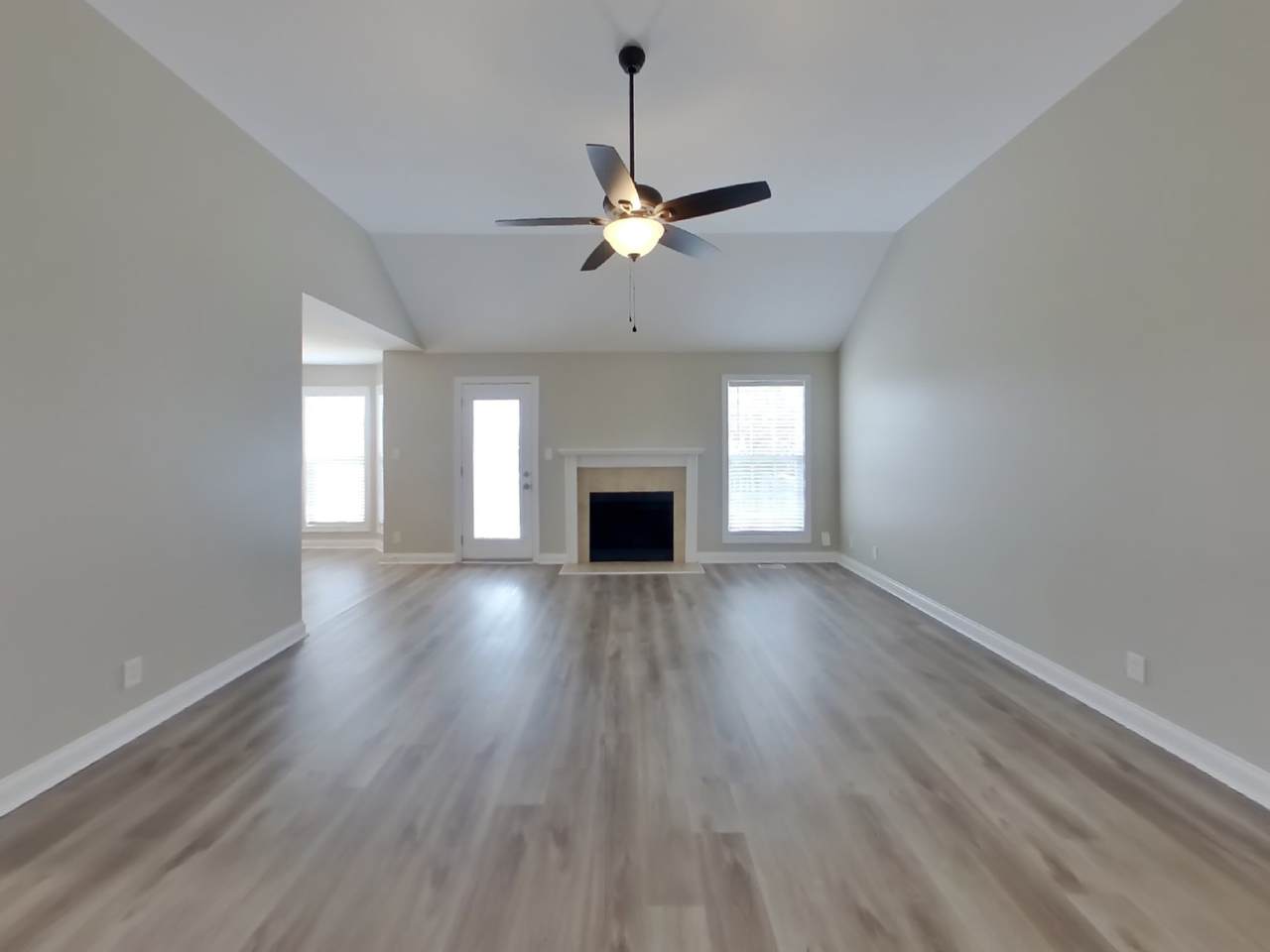 https://bt-photos.global.ssl.fastly.net/nashville/1280_boomver_1_RTC3224637-1.jpg