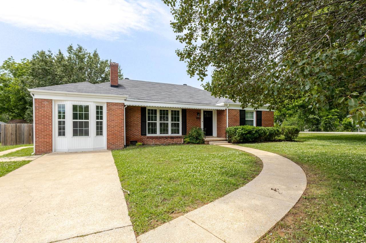https://bt-photos.global.ssl.fastly.net/nashville/1280_boomver_1_RTC3224690-1.jpg