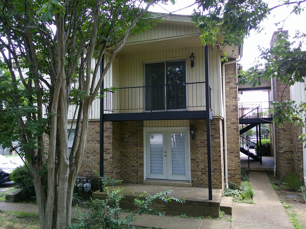 https://bt-photos.global.ssl.fastly.net/nashville/1280_boomver_1_RTC3224812-1.jpg
