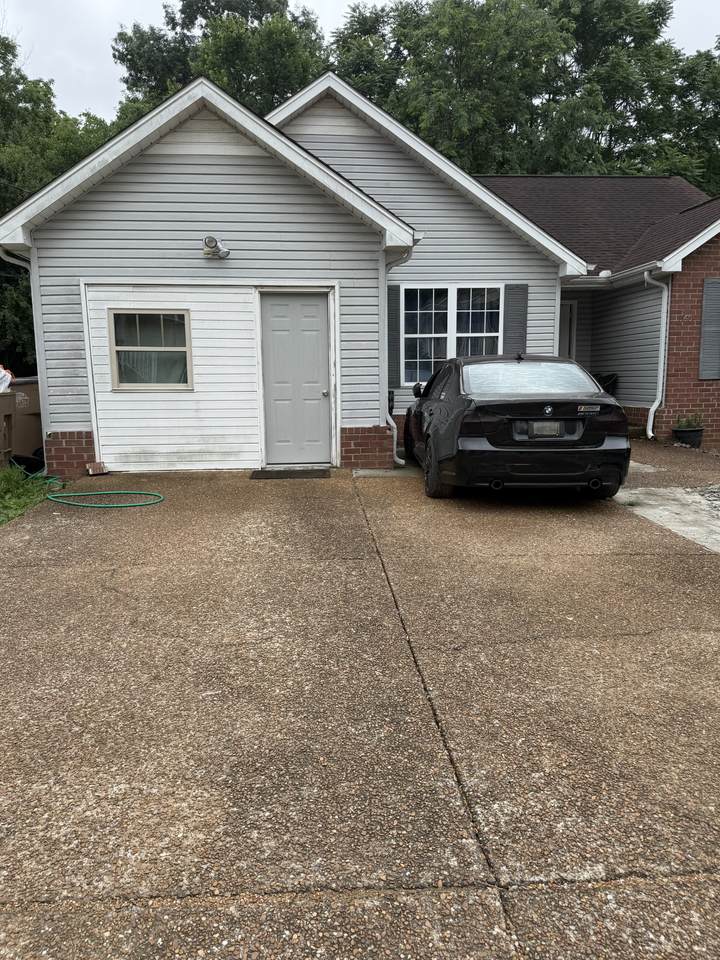 https://bt-photos.global.ssl.fastly.net/nashville/1280_boomver_1_RTC3224867-1.jpg