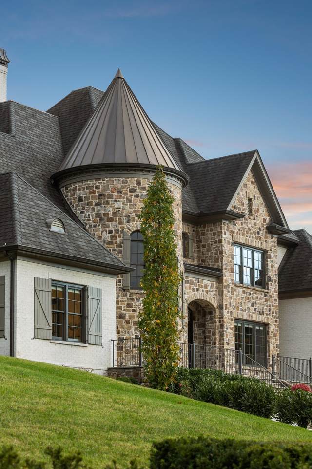 822 Windstone Blvd - Photo 1