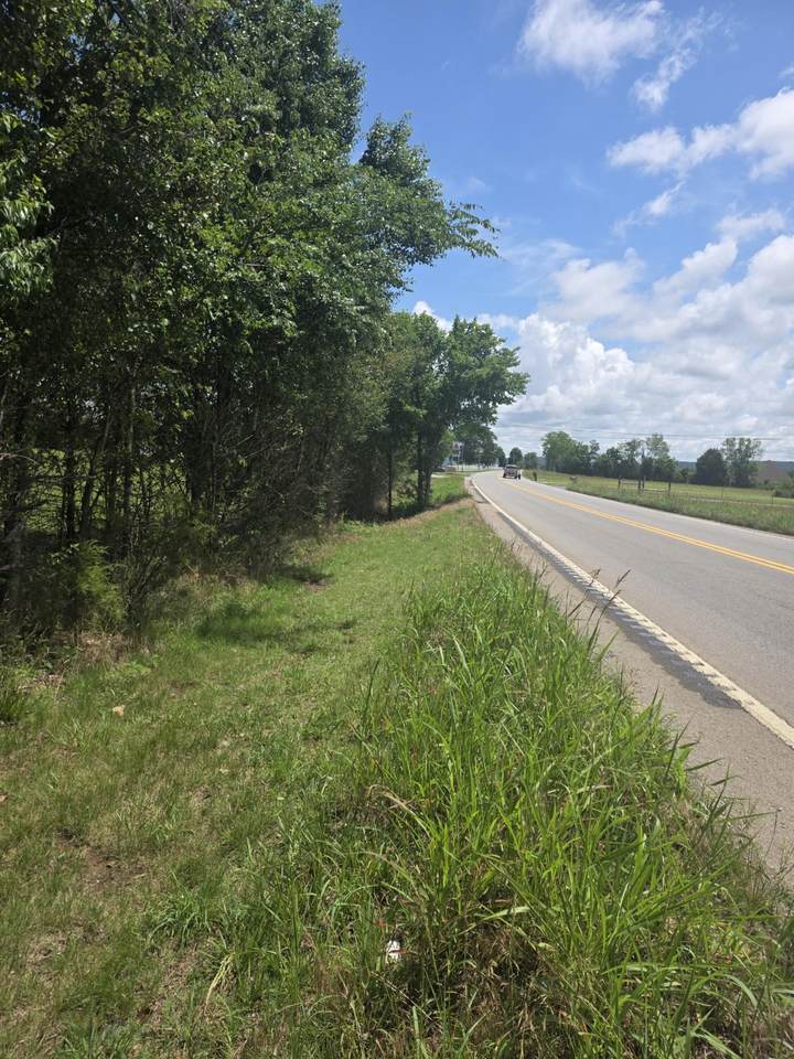 8373 Carthage Hwy - Photo 1