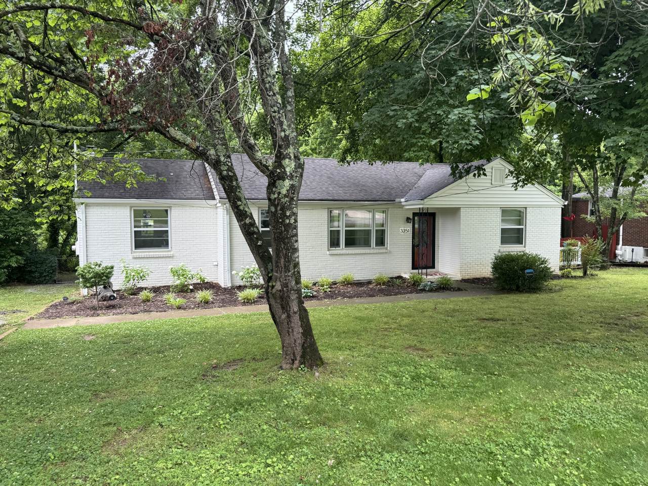 3351 Mimosa Dr - Photo 1