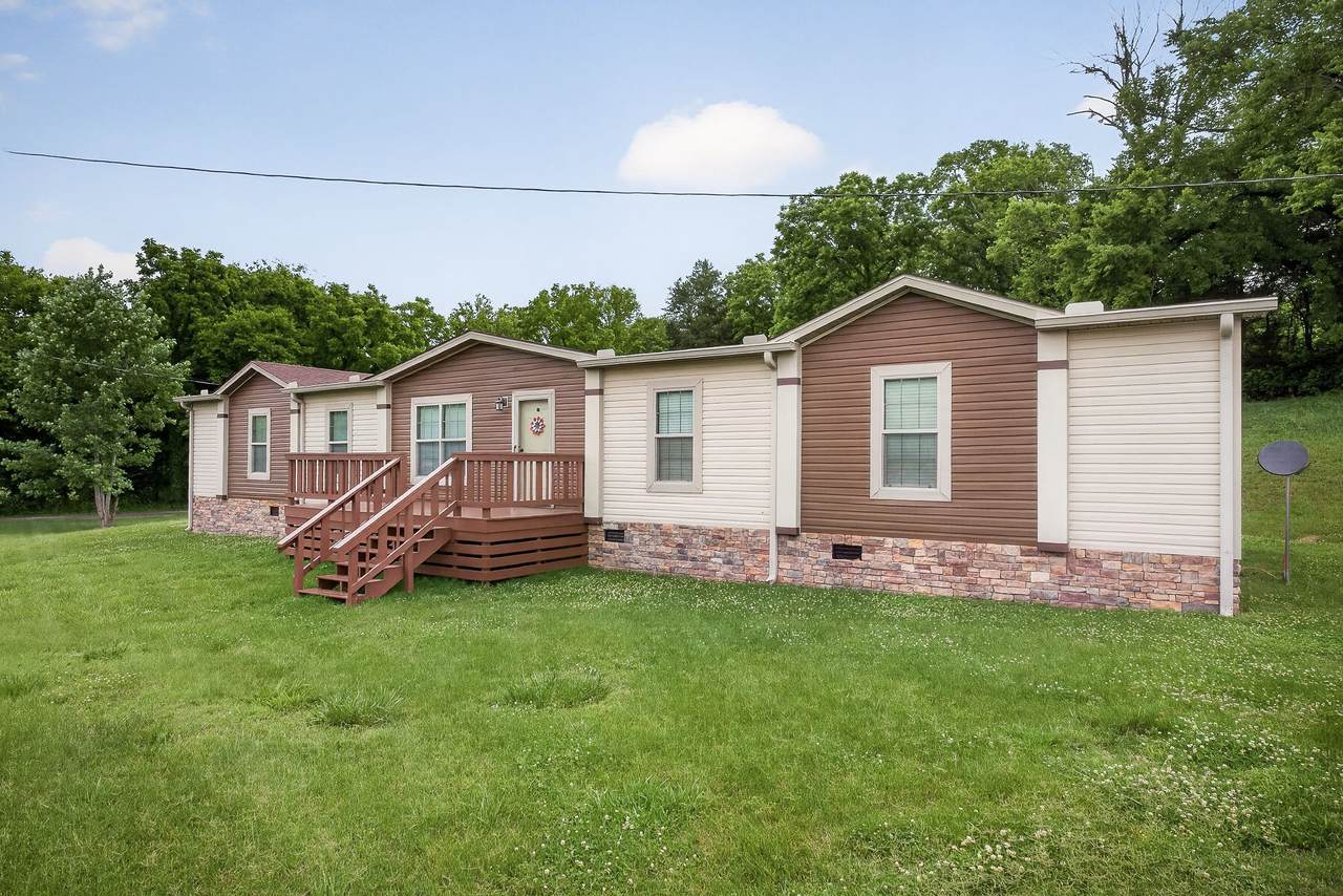 130 E Main St - Photo 1