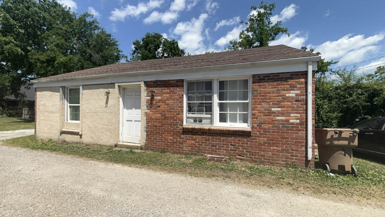 https://bt-photos.global.ssl.fastly.net/nashville/orig_boomver_2_RTC3225717-1.jpg