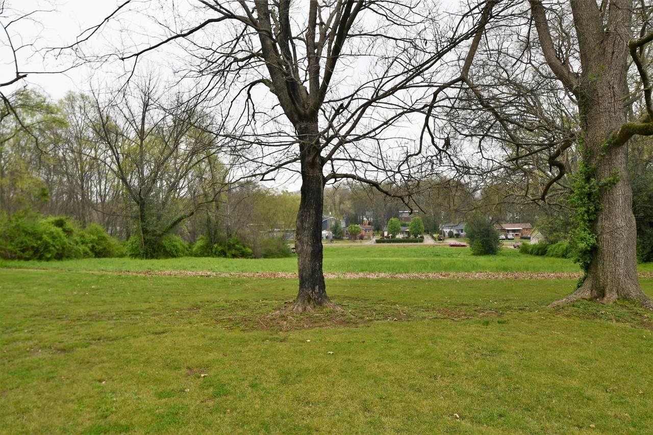 https://bt-photos.global.ssl.fastly.net/nashville/1280_boomver_1_RTC3225937-1.jpg