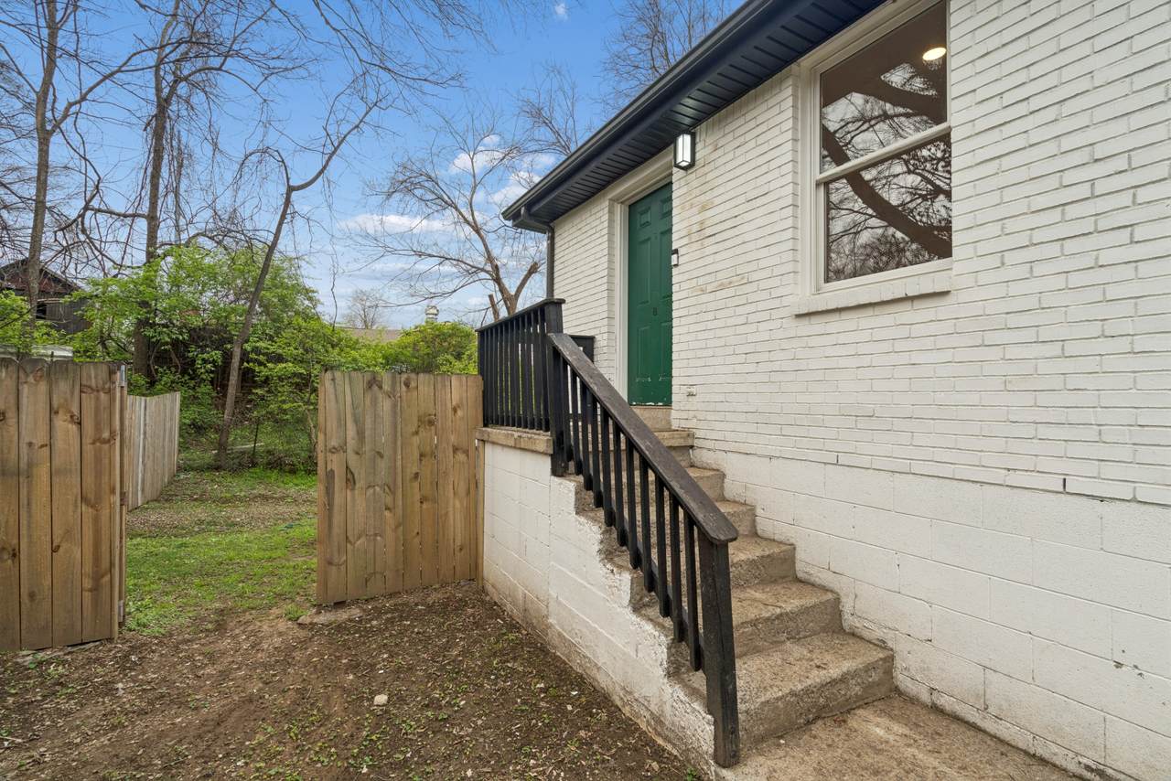 200 Prince Ave - Photo 1
