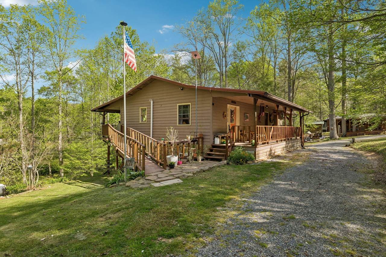 1532 Turkey Creek Road - Photo 1