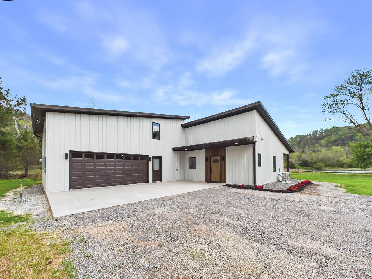 1483 Reagan Valley Road - Photo 1