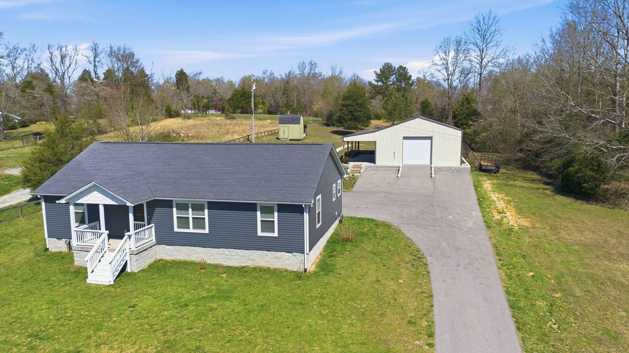 1041 Twin Creek Rd - Photo 1