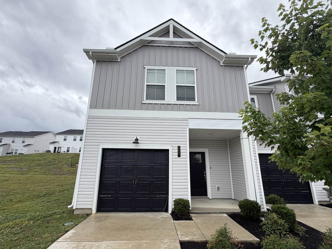 4657 Ridge Bend Dr - Photo 1