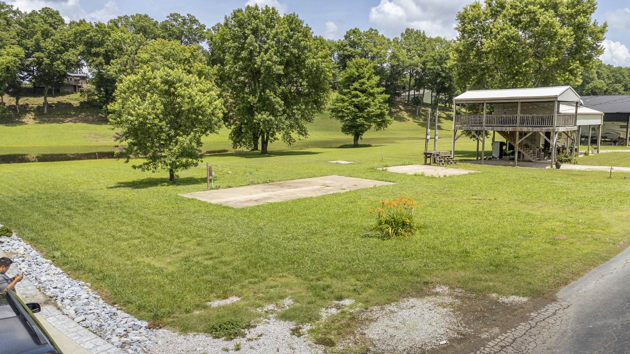 694 River Rd - Photo 1