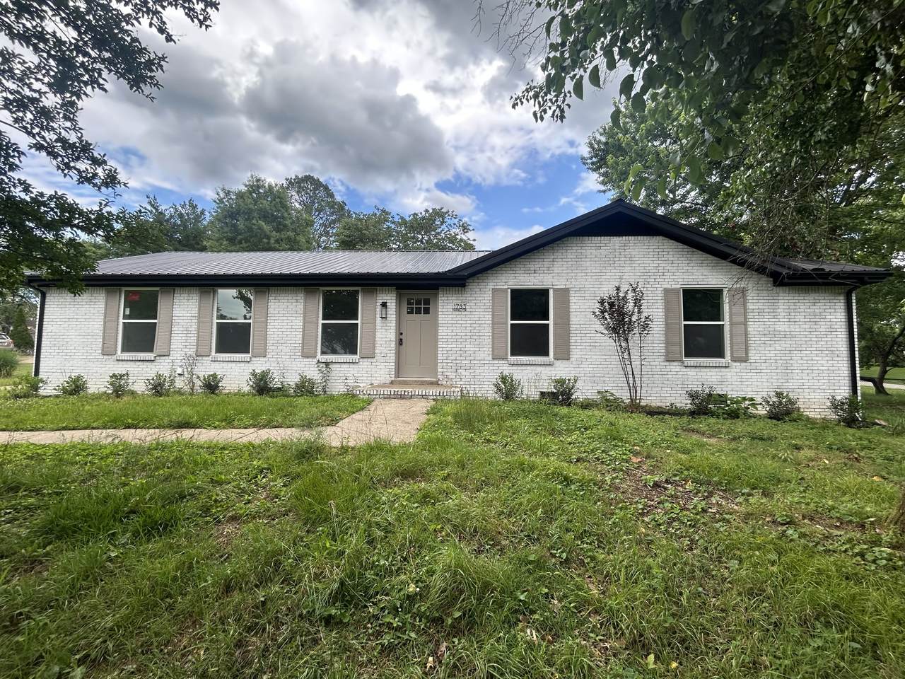 1783 Warfield Dr - Photo 1
